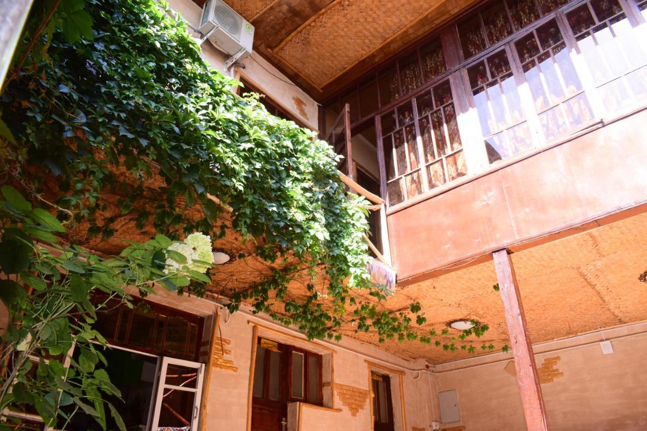 Hotel Registon Zargaron Szamarkand Kültér fotó